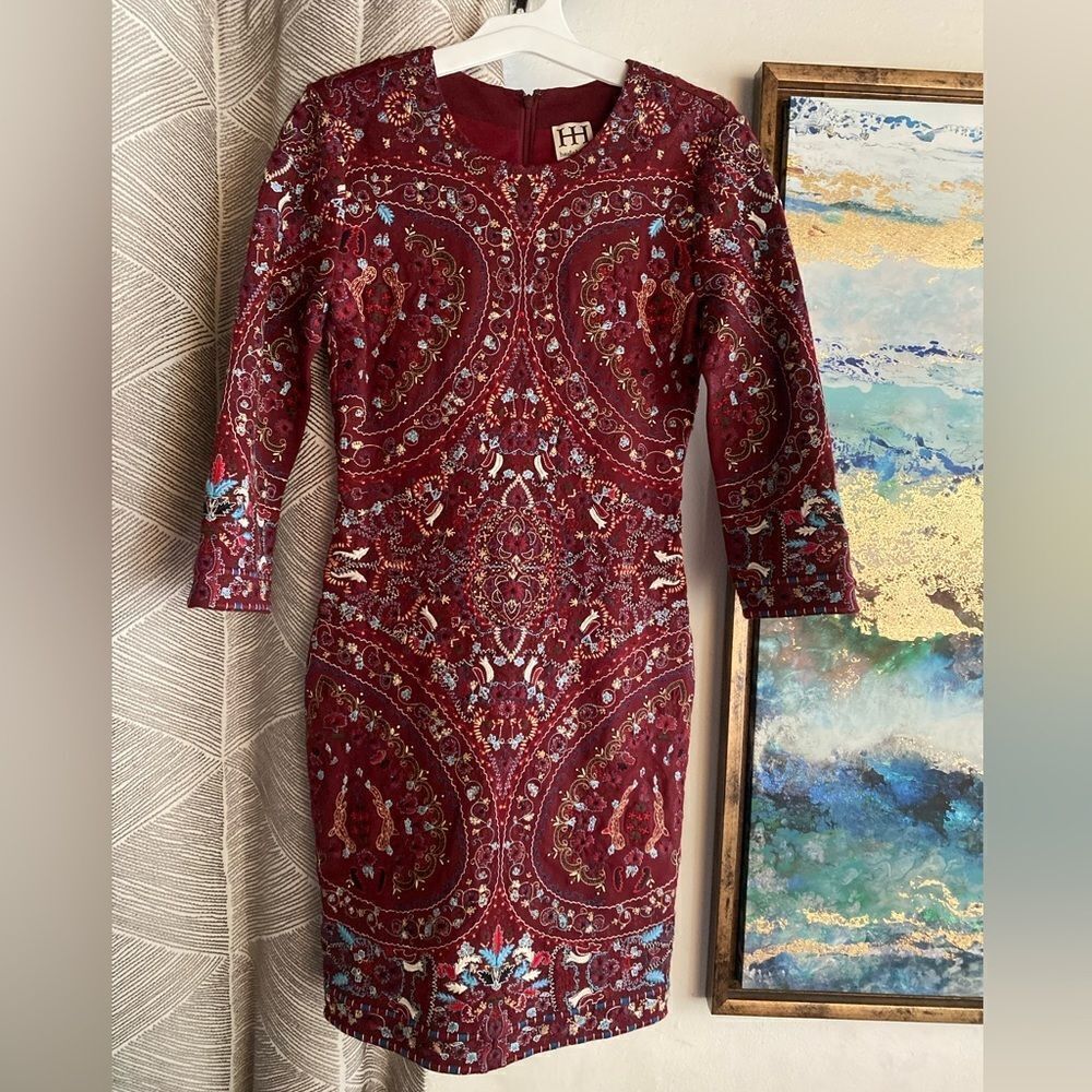 HAUTE HIPPIE Dress Womens Size 0 Wine Embroidered Peacocks Flowers Lined